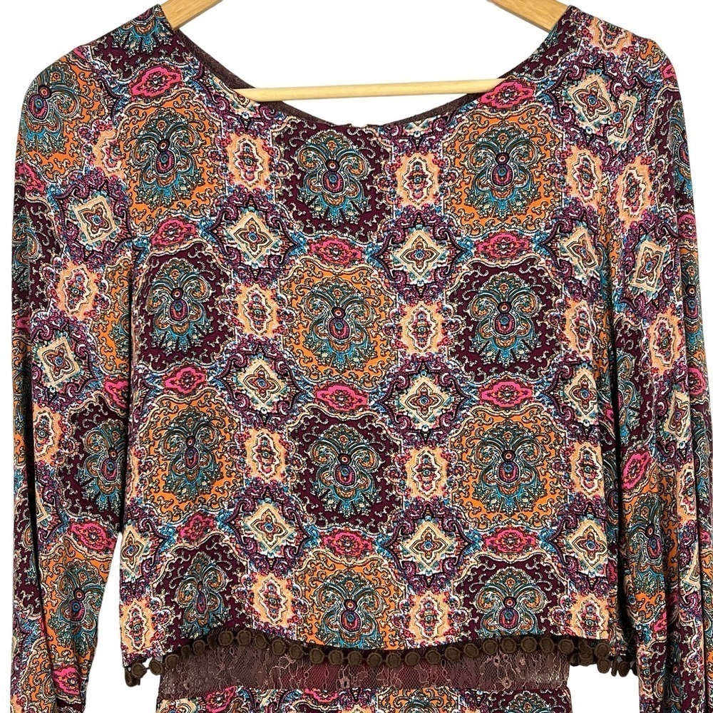 LOVPOSH LONG SLEEVE GEO FLORAL CROCHET TRIM LACE FLOUNCE ROMPER MULTI SMALL EUC - Picture 2 of 10